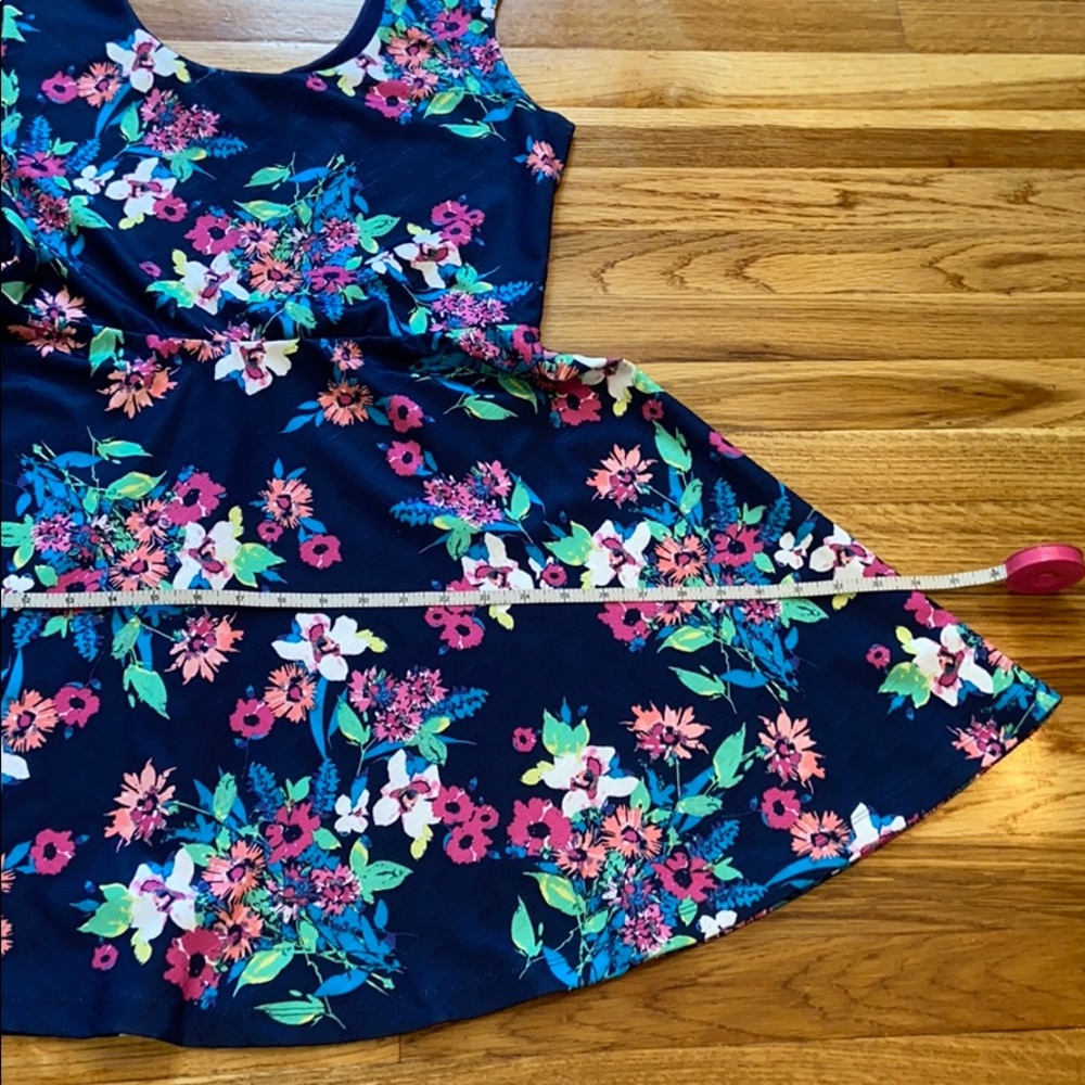 Candie’s - Floral Dress - XL - Picture 7 of 8